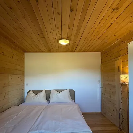 Waldchalet Am Eichhof * İnnsbruck