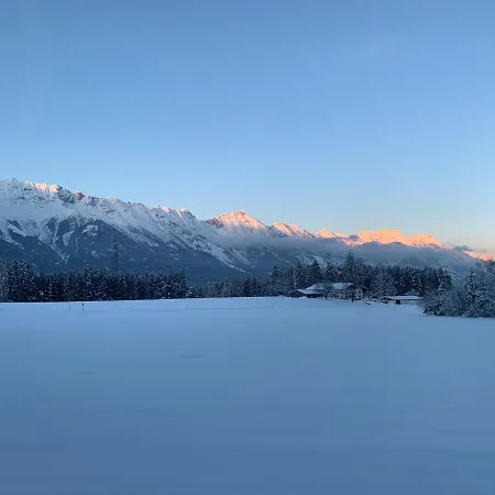 Waldchalet Am Eichhof 因斯布鲁克